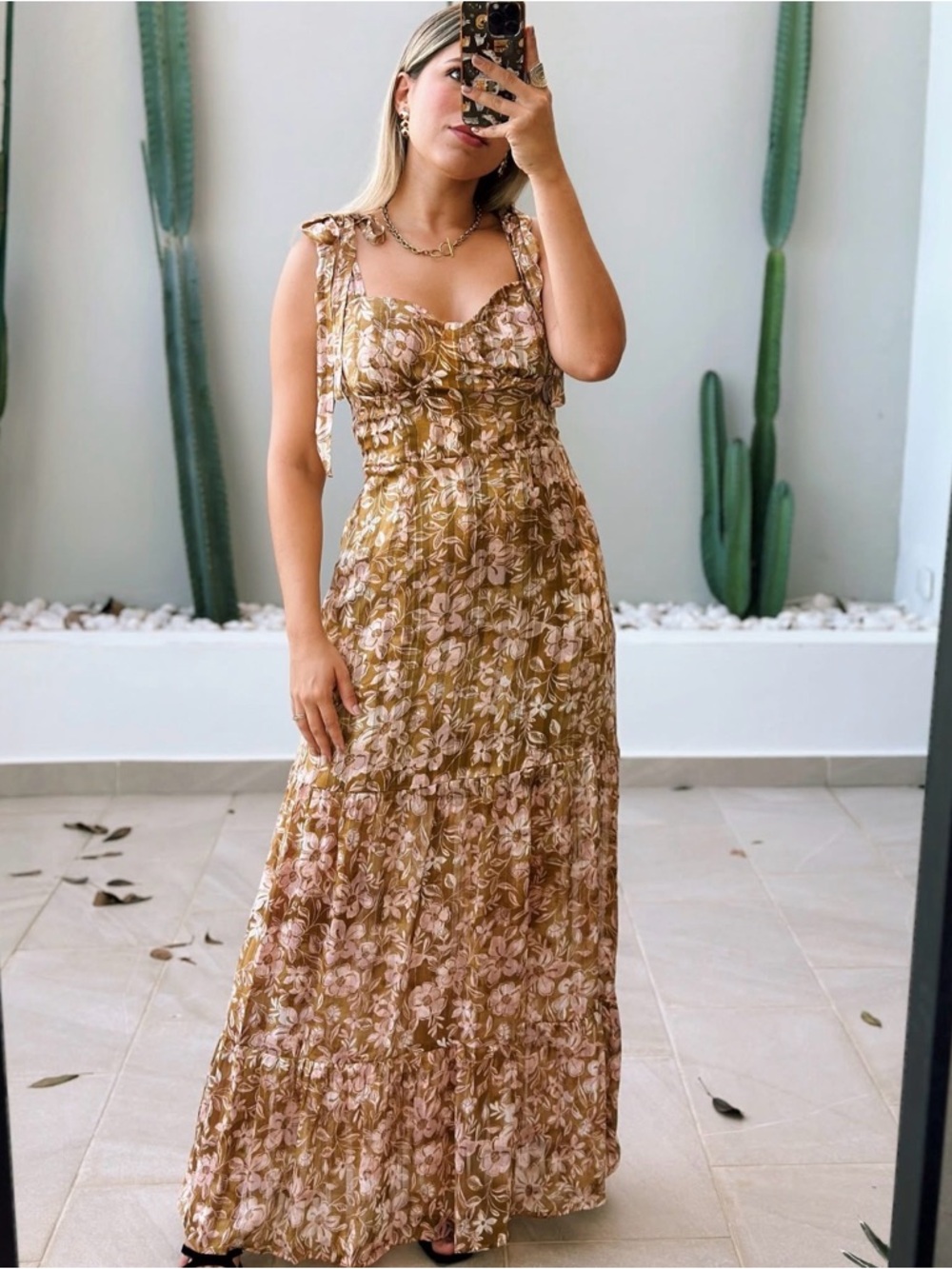 NWT En Creme Boutique Floral Maxi Dress